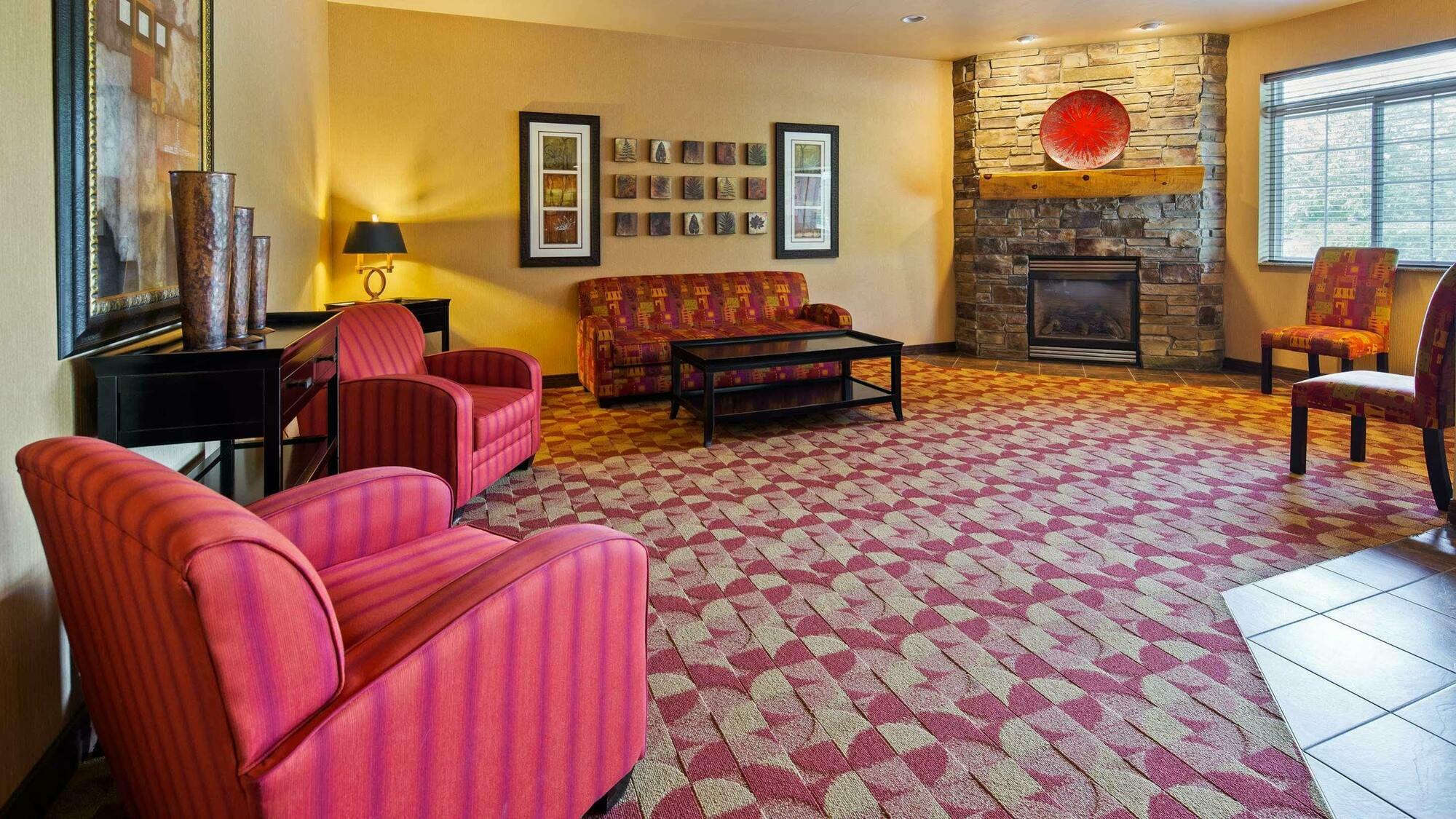 Crandon Inn & Suites المظهر الخارجي الصورة