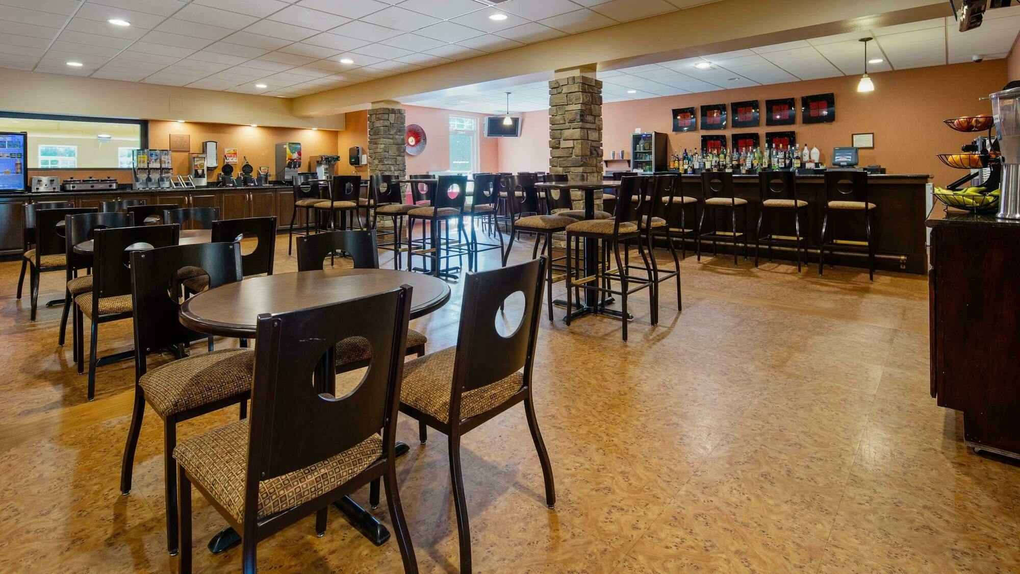 Crandon Inn & Suites المظهر الخارجي الصورة
